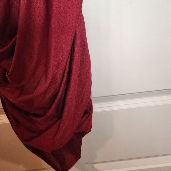 Shein Burgundy Red Padded Ruched Fitted Dress With Gold Chain Colored Straps L - Picture 4 of 5